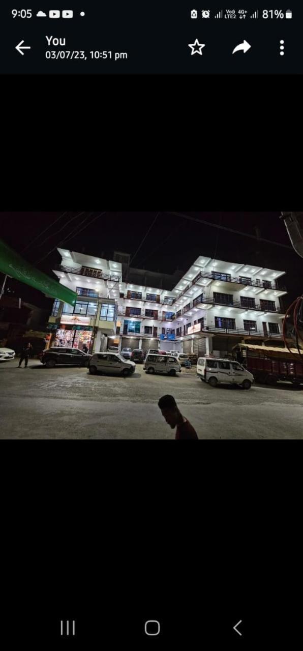 Hotel Afzal And Restaurant Kargil Bagian luar foto